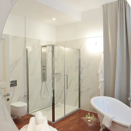 Palazzo Cini Luxury Rooms In Pisa Exterior photo