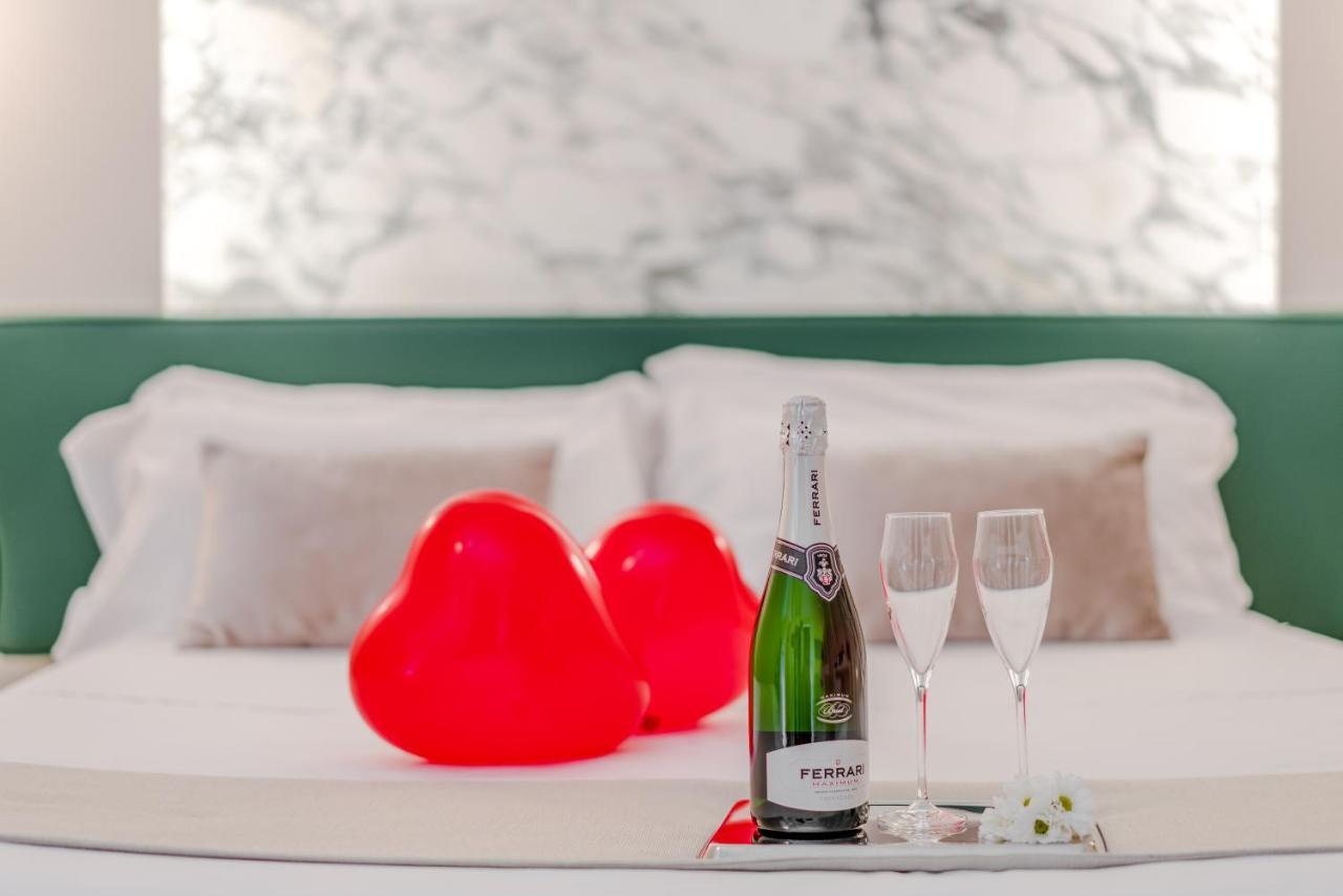 Palazzo Cini Luxury In Couette-café